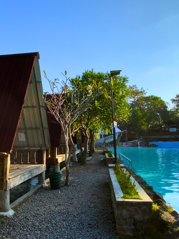 WISATA SIBLARAK